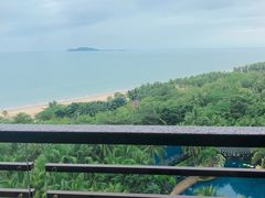 -三亚湾海居铂尔曼度假酒店