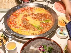 -茅草房·河畔园林火锅