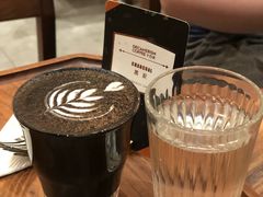 黑炭拿铁-DECAMERON十日谈(卓悦汇店)