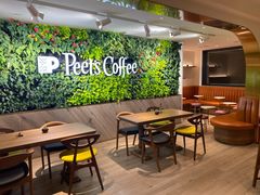 等位区-Peet's Coffee皮爷咖啡(大学路店)