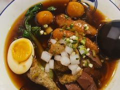 咖喱鱼蛋公仔面-無牌小范·香港明星美食