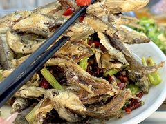 -丹水桥地锅鱼·翘嘴鲌·地方特色全鱼宴(丹江口大坝店)