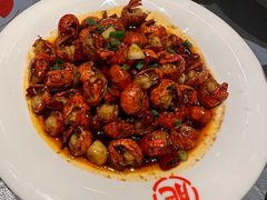 -肥肥虾庄·金牌油焖大虾(杨园滨江时代walk店)