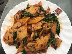 -瑞丰园庭院餐厅·白族传统家常菜