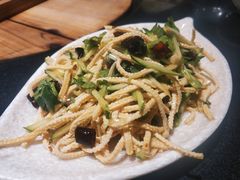 黄瓜拌干豆腐丝-百事晟渔村木火铁锅炖(玉带湾店)