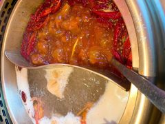 红白鸳鸯锅底-小龙坎老火锅(北京三里屯店)