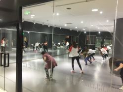 点击看大图 -5KM舞蹈街舞工作室