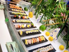 自助取餐区-亚洲国际大酒店·云顶阁旋转自助餐厅