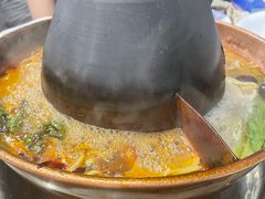 鸳鸯锅-楼外楼大刀肉传统火锅居(幸福街店)