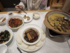 -饭橘汉江码头·乡野土菜馆(静安路店)