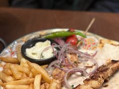 鸡肉卷混盘-Uncle Kosto科斯托·中东菜