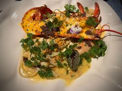 波士顿龙虾马粪海胆蟹肉面配松露-弦月窗LUNETTE BY AMANDA(复兴路店)