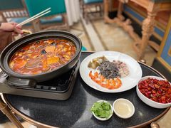 -品海楼·大连海胆锅贴馆(东港店)