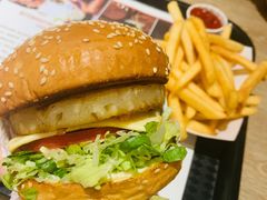 照烧凤梨牛肉特堡-The Habit Burger Grill 哈比特汉堡(复兴soho店)