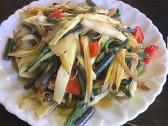 -民食香·腊排骨野生菌美食(木府店)