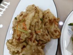 -老码头黑皮肘子锅包肉熏酱水饺(文政街店)