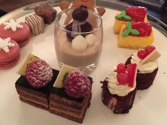 红丝绒下午茶-Salon de Ville浦江汇(上海外滩华尔道夫酒店店)