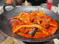-蚂蚁洞·烤肉大营地(上海静安大悦城店)
