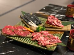 -山川小町·极番烧肉(新地假日广场店)