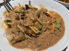 手工大拉皮-关东小磨东北菜(漕河泾印象城店)