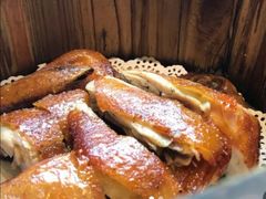-胡桃里音乐餐厅(陶溪川店)(川湘赣菜·世界百大酒庄直供红酒·音乐表演)