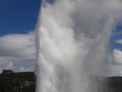 -老忠实间歇泉