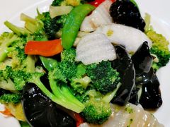 -靠山屯东北农家菜(八龙桥雅苑店)