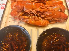 -肥肥虾庄·金牌油焖大虾(汉口城市广场店)