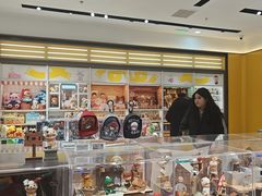 -泡泡玛特POPMART(万达店)