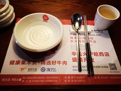 餐具摆设-辛氏火炉·韩式古法烤肉(松北店)