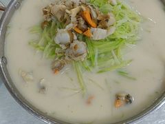 -六和聚传统烤鸭.天津菜(和平店)