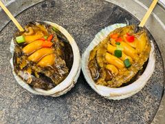 石锅大鲍鱼-品海楼·大连海胆锅贴馆(东港店)