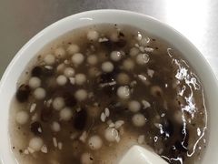 -芳婆糕团店(王府大街店)