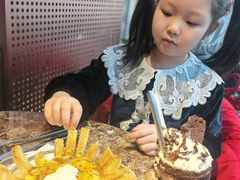 巧克力狂魔奶昔-Let'sBURGERplus·非常创意汉堡(三里屯店)