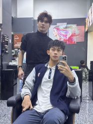 -藤野造型专业烫染接发