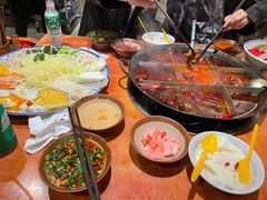 -周小明火锅(黑金冠社区店)