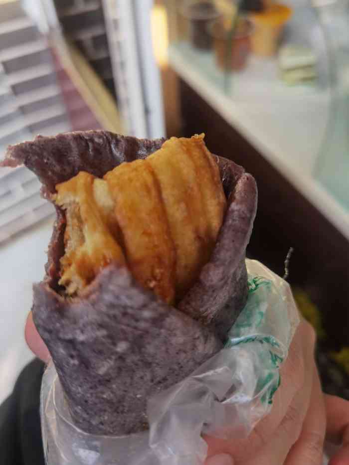 英凤烧饵块(翠湖公园店)-"吃的紫米饵块,还不错哦,有些韧劲!