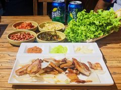 烤五花肉生菜-京玉菲饭店(李村店)