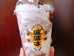 -喜茶(北京华贸购物中心店)
