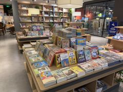 -魔方城市书房(中街益田店)