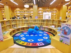 -漕河泾街道图书馆(漕河泾社区文化活动中心店)