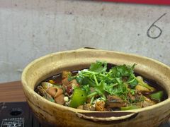 臭豆腐肥肠鸡煲-谢记上海大排档(长寿路店)