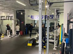 -汗水空间私教健身连锁(SM广场店)