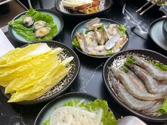 -湊湊火锅·茶憩(颐堤港店)