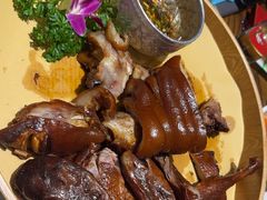 -亮欢寨(凯里总店)