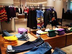 -URBAN REVIVO(西安Momopark店)