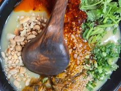 稀豆粉米线-麒麟风烤牛肉·云南烧烤小排档(丹凤街店)