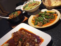 -万重锦·人文川菜馆(骡马市店)