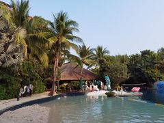 -三亚湾海居铂尔曼度假酒店