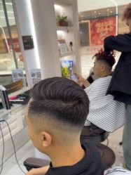 -尤司男士国潮理发馆
